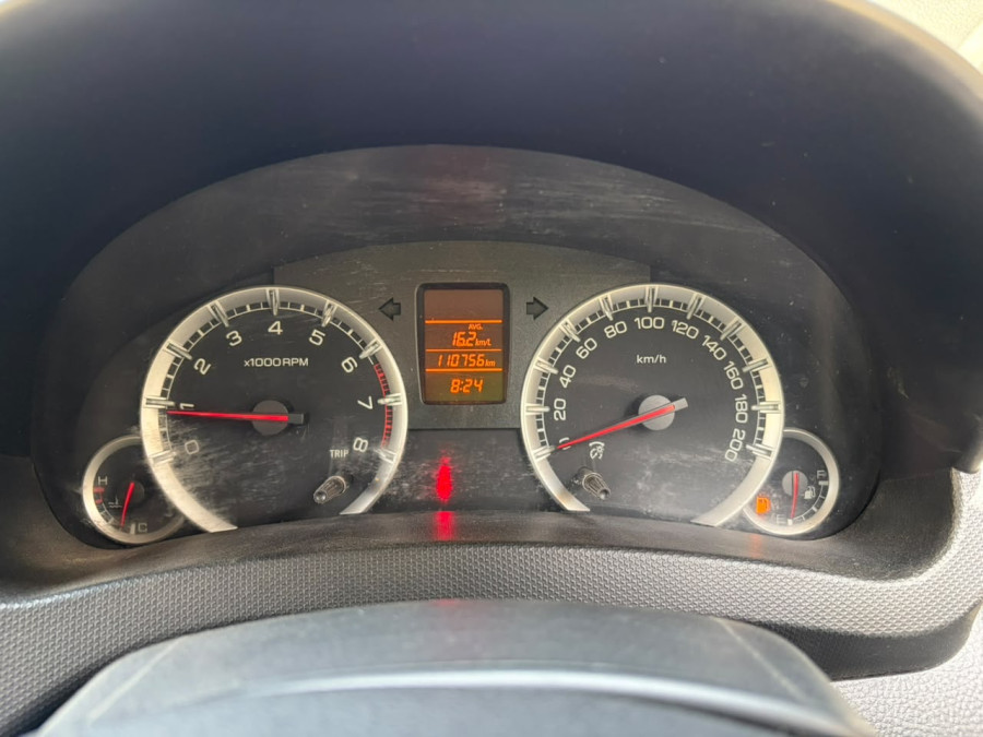 Maruti Swift VXI / 2014 Model / Single Owner, Manual Transmission / 110000 km Running, Company Record / Asking Price = 450000 Lakhs /  VC1 / C181