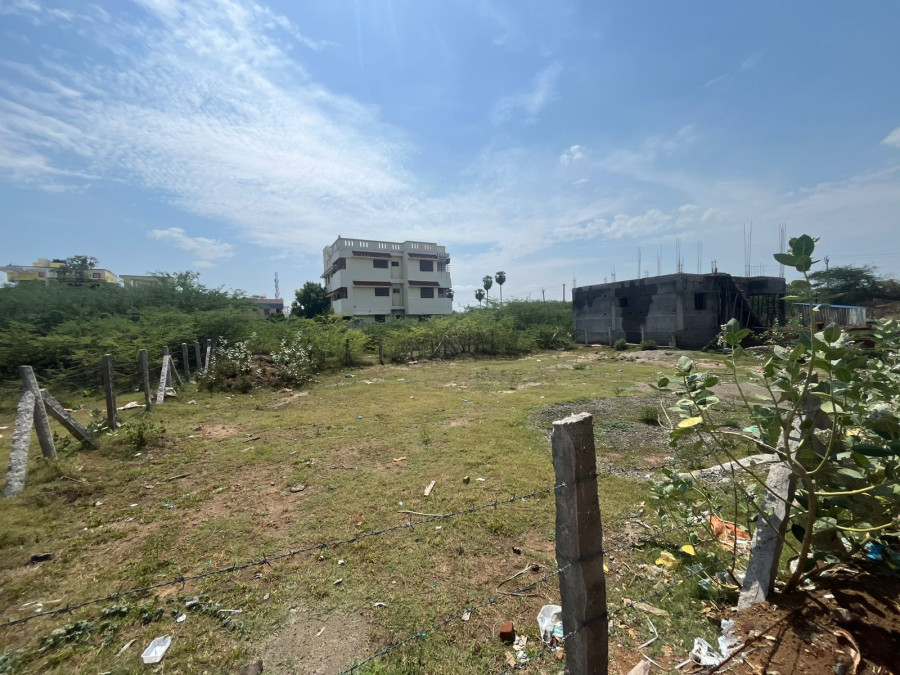 4000 Sqft Size / East Facing / Cholarealestate / Per Sqft Rate = 4700 - Negotiable / 1 Crore 88 Lakhs / Near Mariyaman Kovil, Thirukokarnam - Pudukkottai / PL 455