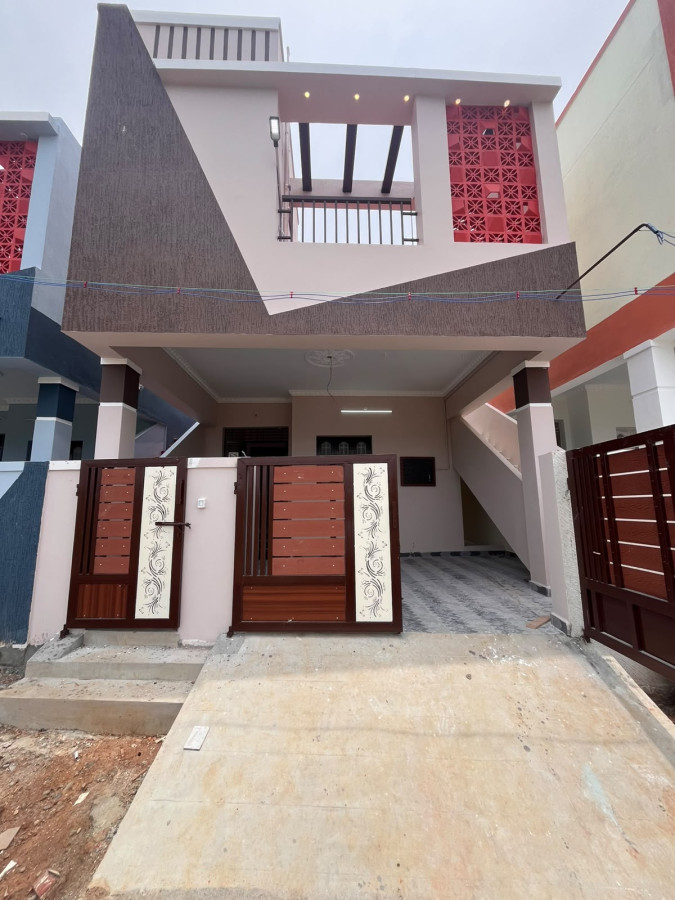 1260 Sqft Size Plot Size / 1050 Sqft Size Building / 2 Bedrooms / west facing / Ashoknagar Near / Pudukkottai / 65 Lakhs - Negotiable / HS 322