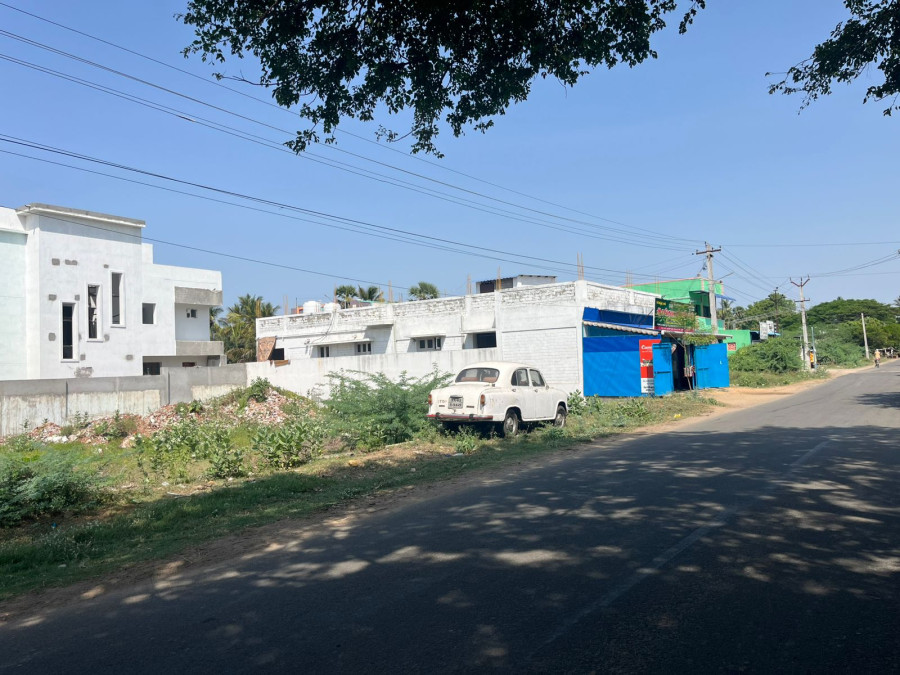 2400 Sqft / Main Road Facing / Shop and House / 1 Crore 95 Lakhs / Marpini Road - Main Road - Pudukkottai / IN 338