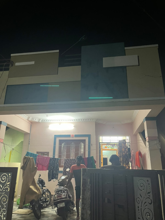Resale House / West Faceing / 2 Bedrooms / 3 Years Old / Thirukokarnam - Pudukkottai / 62 Lakhs / HS 314