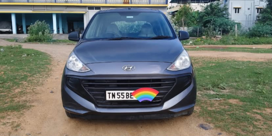 Hyundai Santro 2019 Model / Two Owner / Mid Variant / 92000 km / Pudukkottai Registration / Price 4.15 Lakhs / Proper Condition / AMC / C 111