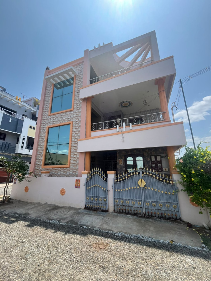 4 Bedrooms / Resale / Malayeedu Mount Zion School Near - Pudukkottai / HS 284