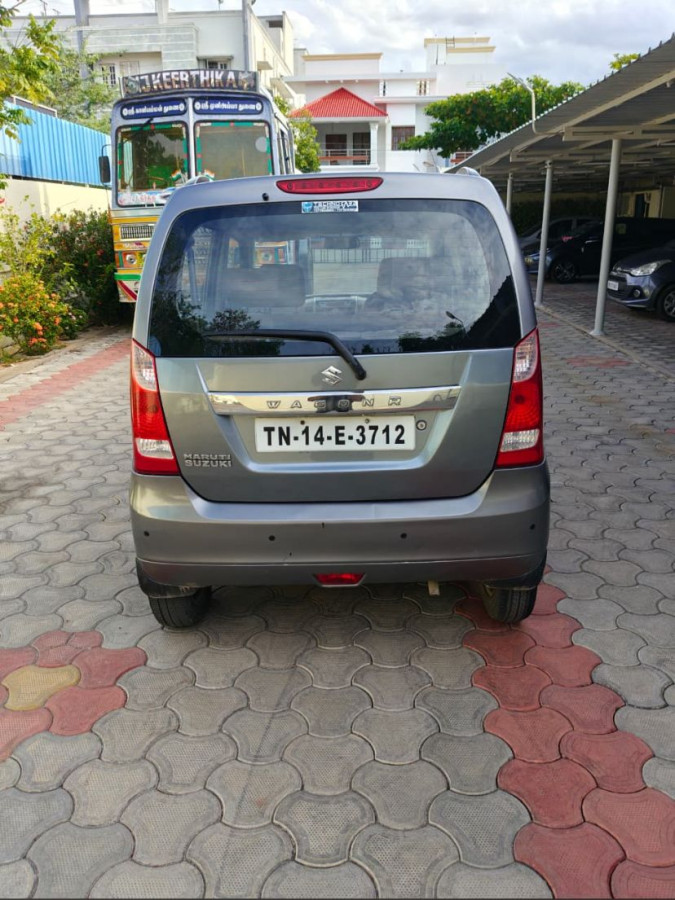 MARUTI SUZUKI WAGON R / 2016 VXI AMT / Single Owner / 100600 km Running / Company Record / Asking Price = 420000 - Negotiable / VC1 / C 177