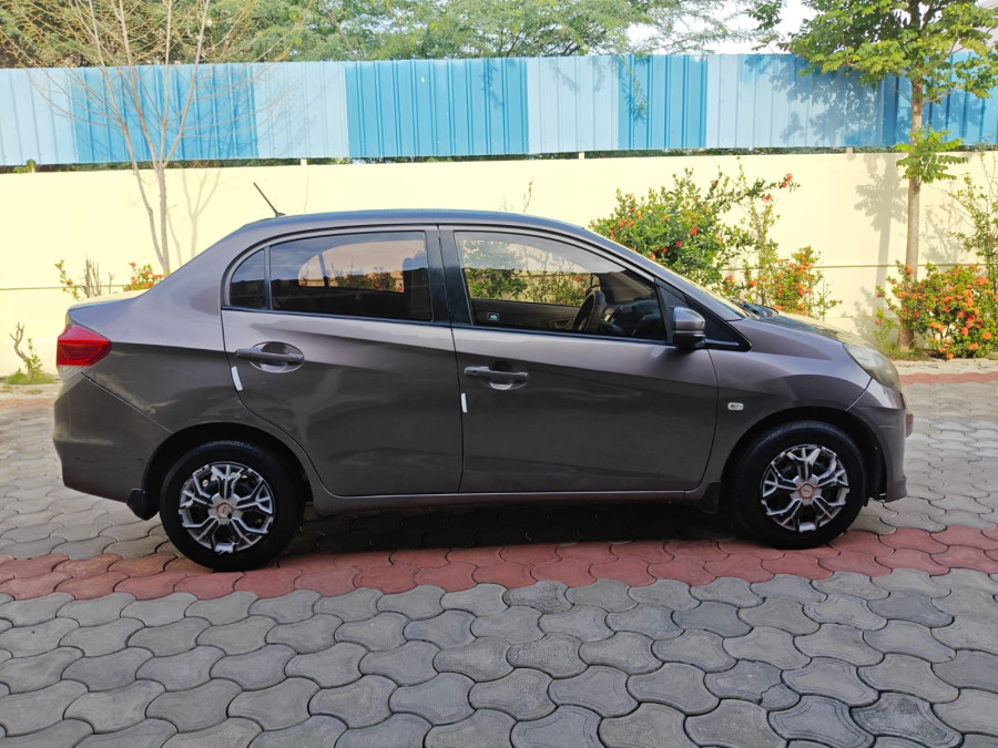 Honda Amaze S 1.2 / 2015 Model / Single Owner, Petrol, Company Record, Insurance Live / 420000 Lakhs - Negotiable / VC1 / C 169