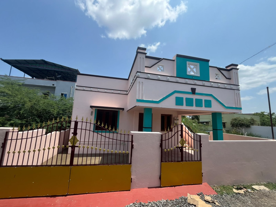 1500 Sqft Plot Size / 1100 Sqft Built Area / East Facing / 2 Bedrooms 2 Bathrooms / Resale 7 Years Old / 65 Lakhs - Negotiable / Malayeedu - Pudukkottai / HS 283
