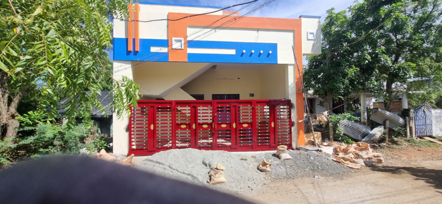 3000 Sqft Plot Size / Full roof New Building / 2 Years Old / Factory Running / No Patta No Pathiram / 90 Lakhs / Pudukkottai Town BoseNagar / IN 351
