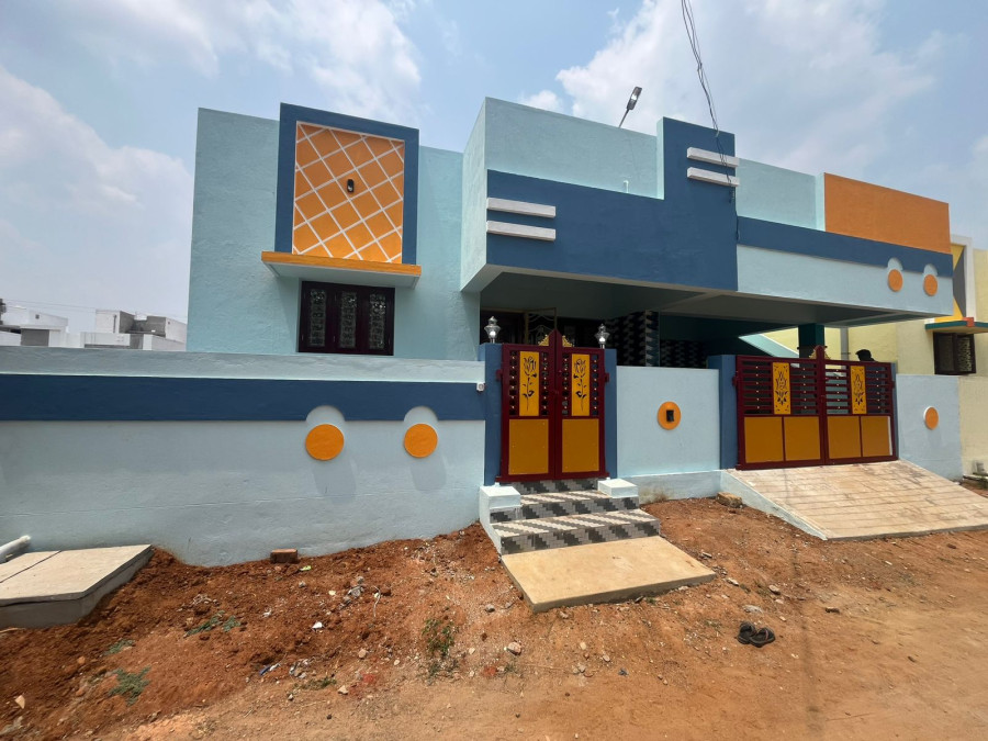 1380 Sqft Plot Size / 11 Sathuram House / East Facing / Interior work / 2 Bedrooms 3 Bathrooms /  Near Jeyarani School / Mettupatti - Pudukkottai / 57 Lakhs Negotiable / Loan Eligible / ID HS  234