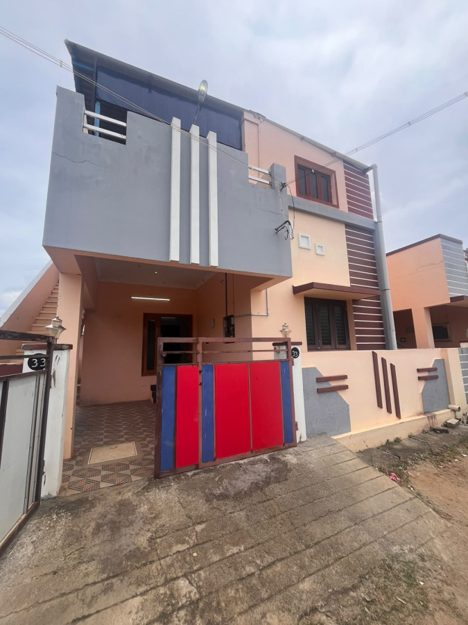 1200 Sqft Size Plot / 1300 sqft built area/westface /4bhk/65 lakhs/HS 300