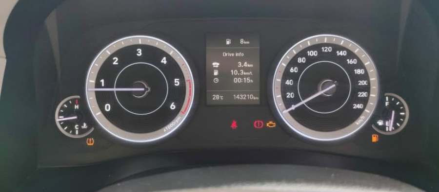 Hyundai Creta EX 1.5 / 2021 Model / Diesel Variant, Manual Transmission / Insurance live / 143210 km Running / Price = 9 Lakhs 50 thousand - Negotiable / Amc / C 193