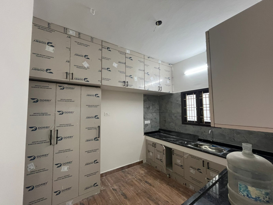 1360 Sqft Plot Size / 2200 Sqft Area / South Facing / Inner Staircase / 3 Bedrooms 4 Bathrooms / Fully Interior / Modular Kitchen / Groundfloor 1 Bedrooms Firstfioor 2 Bedrooms / 1 Crore 5 Lakhs / Loan Eligible /  Near TVS Ramtheater  Pudukkottai / HS 235
