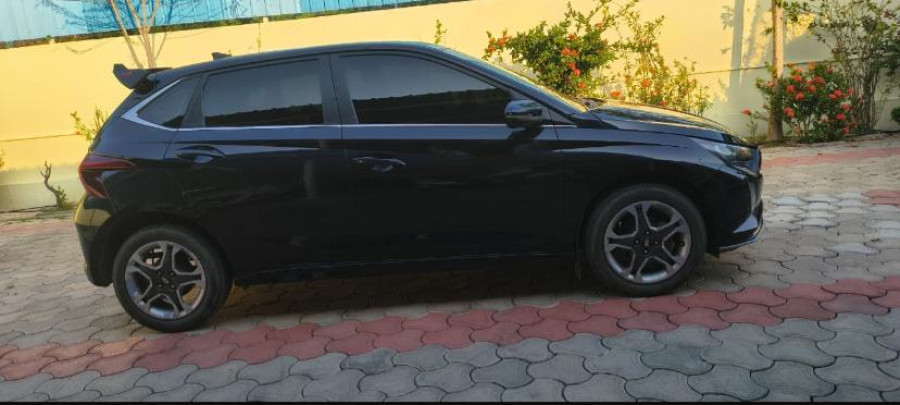 Hyundai i20 Sportz 1.2 MT / 2023 Model / Single Owner, Petrol /  49100 km Running / Company Record / Insurance Live / Starry Night Colour / 6.90 Lakhs - Negotiable / VC / C 132