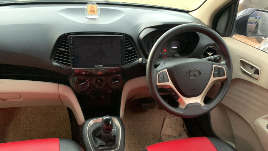Hyundai Santro / Petrol Engine, Automatic / Second Owner / 20000 km Running / Price - 450000 - Negotiable / AC / C 149